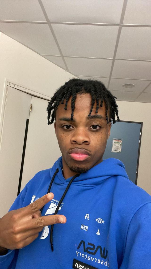 Profil de Esdras, 19 ans, annonces sex à Diffembach-lès-Hellimer