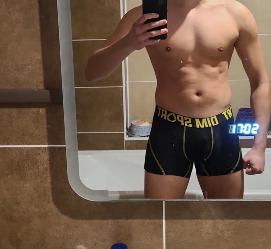 Profil de Brendan, 24 ans, annonces sex à Clairoix