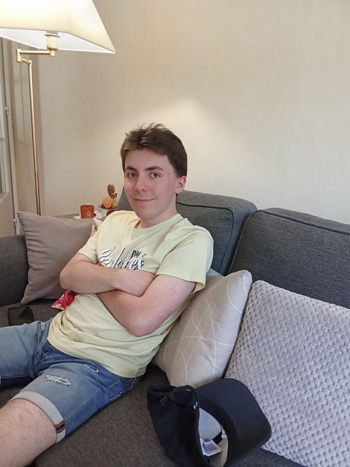 Profil de Abdelrezak, 21 ans, annonces sex à Confolens