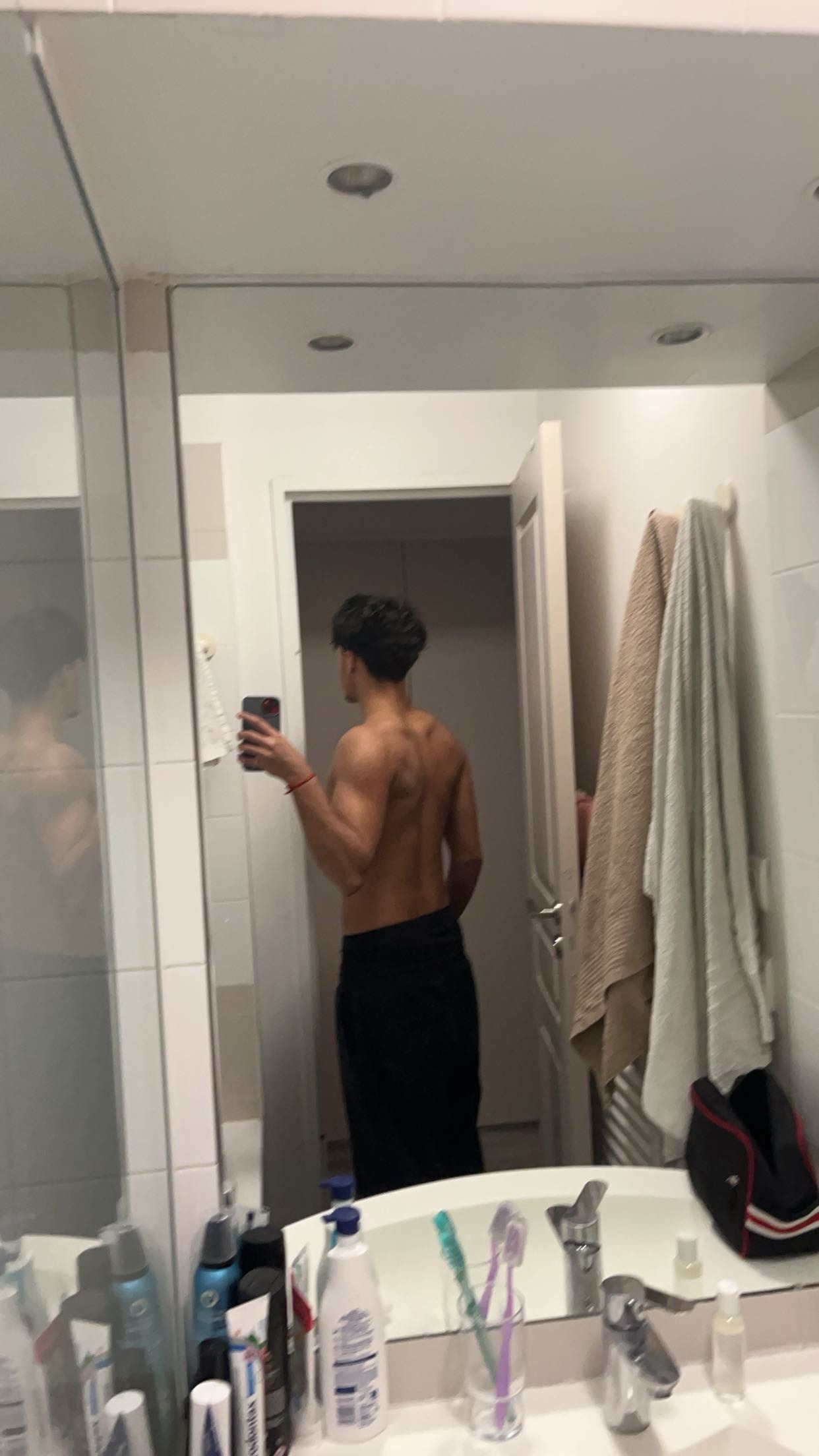 Profil de Gontran, 20 ans, annonces sex à Lesterps