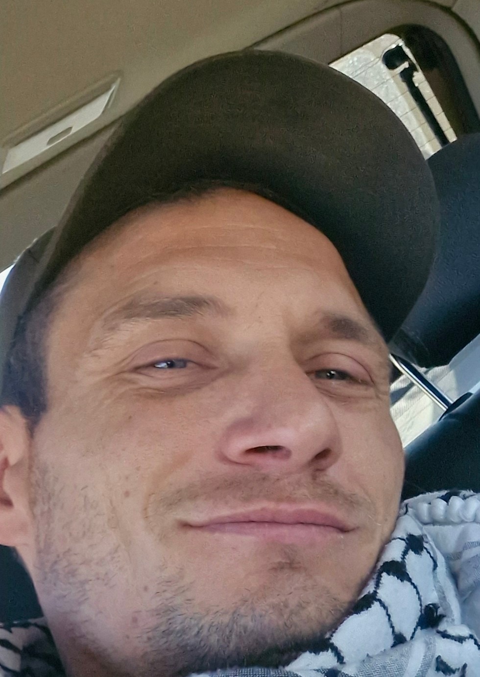 Profil de Saveriu, 38 ans, annonces sex à Bornel