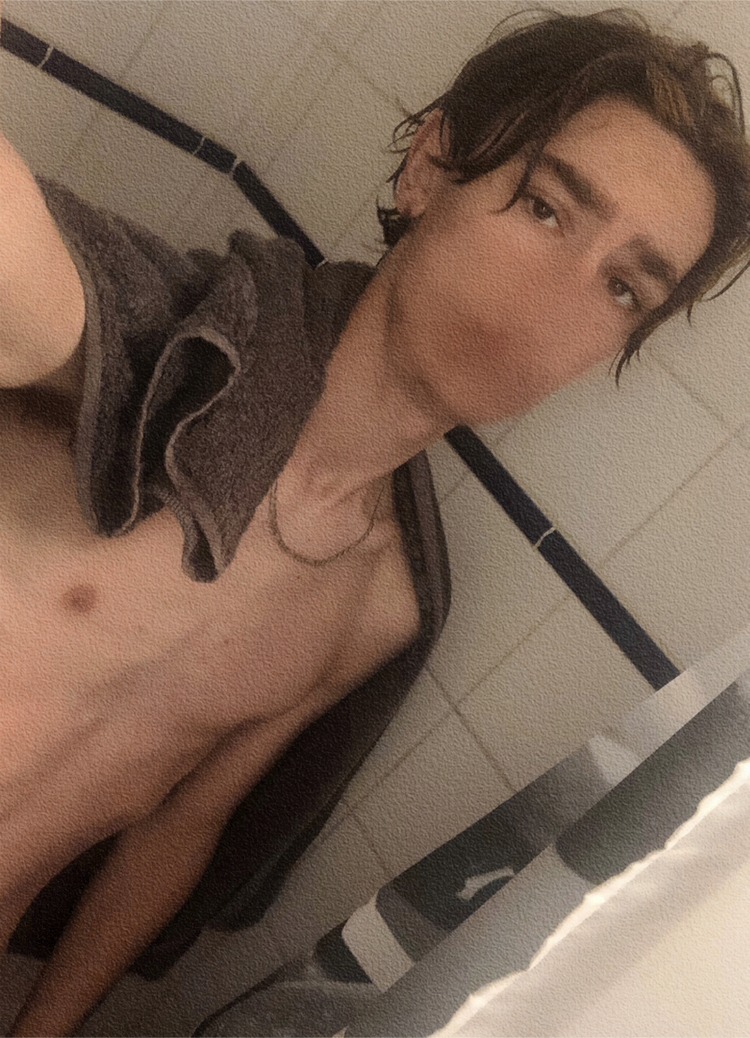 Profil de Nafaa, 19 ans, annonces sex à Treban