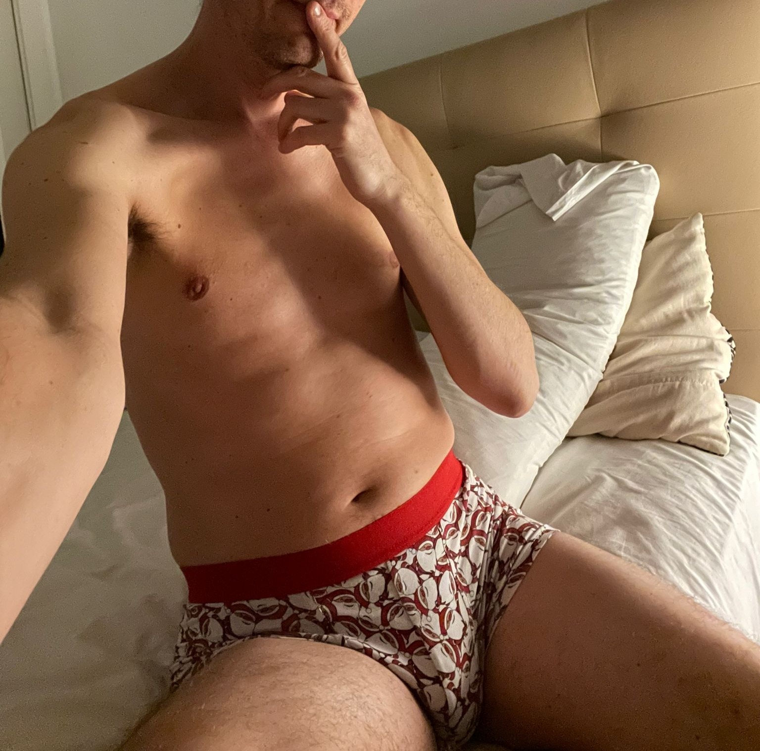 Profil de Armin, 40 ans, annonces sex à Oudeuil