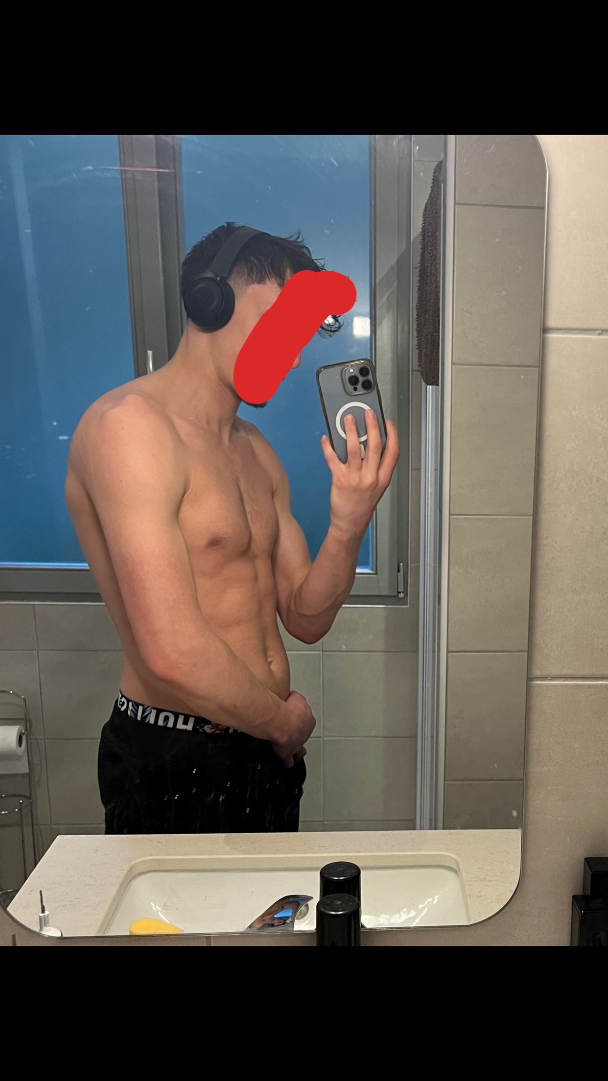 Profil de Rahim, 22 ans, annonces sex à Mutzig