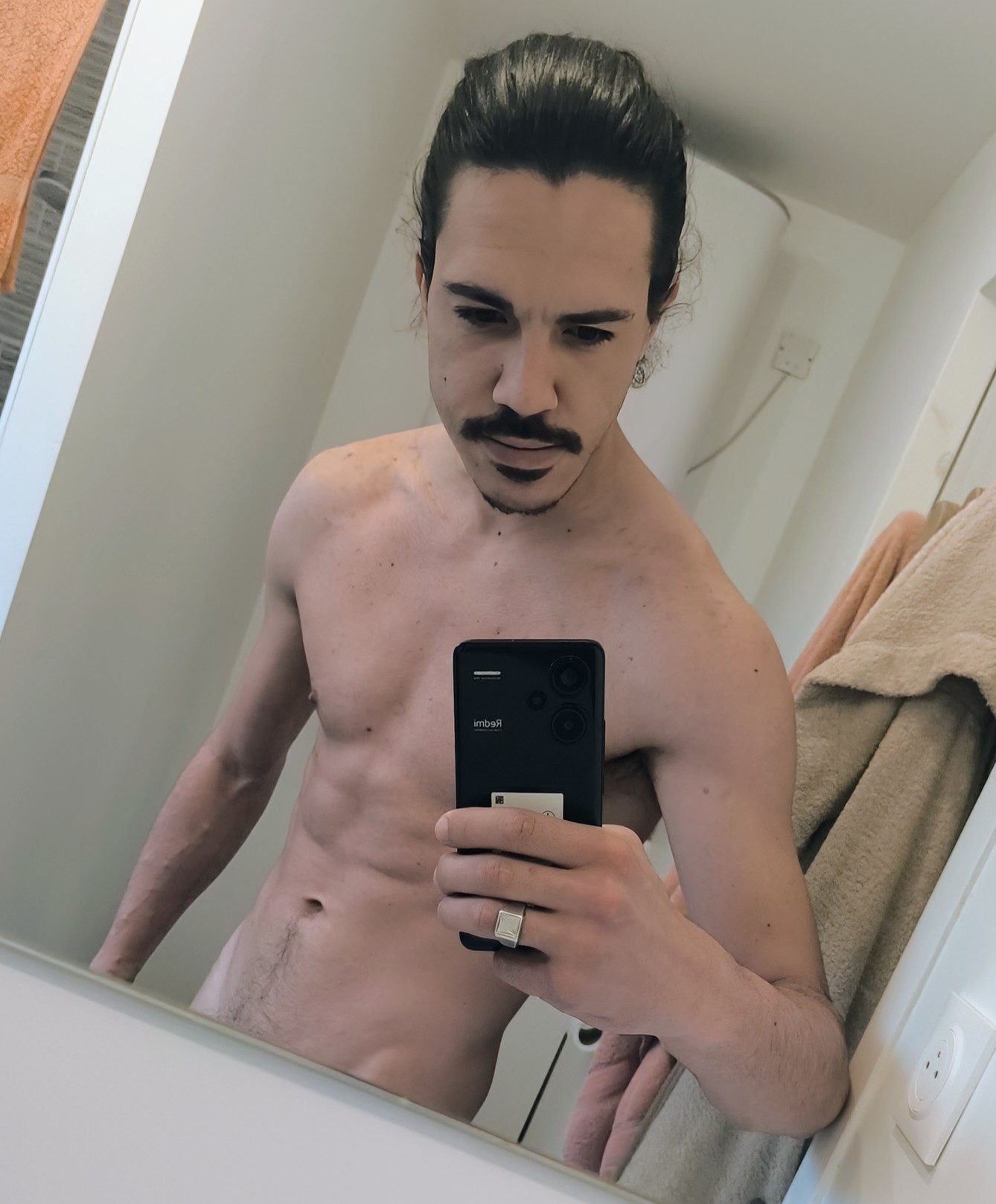 Profil de Nordin, 29 ans, annonces sex à Diffembach-lès-Hellimer