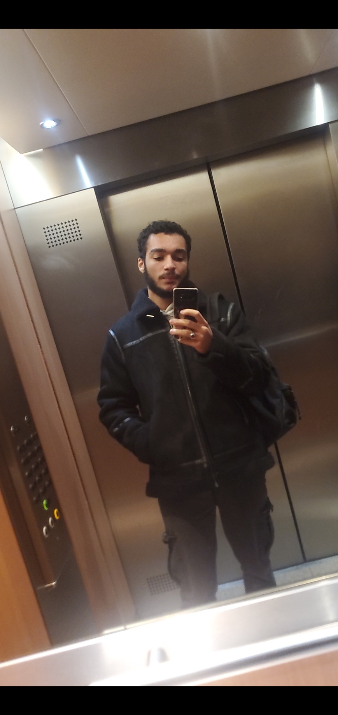 Profil de Ervan, 20 ans, annonces sex à Aure