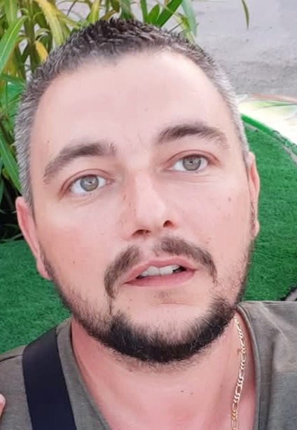 Profil de Blake, 41 ans, annonces sex à Godenvillers