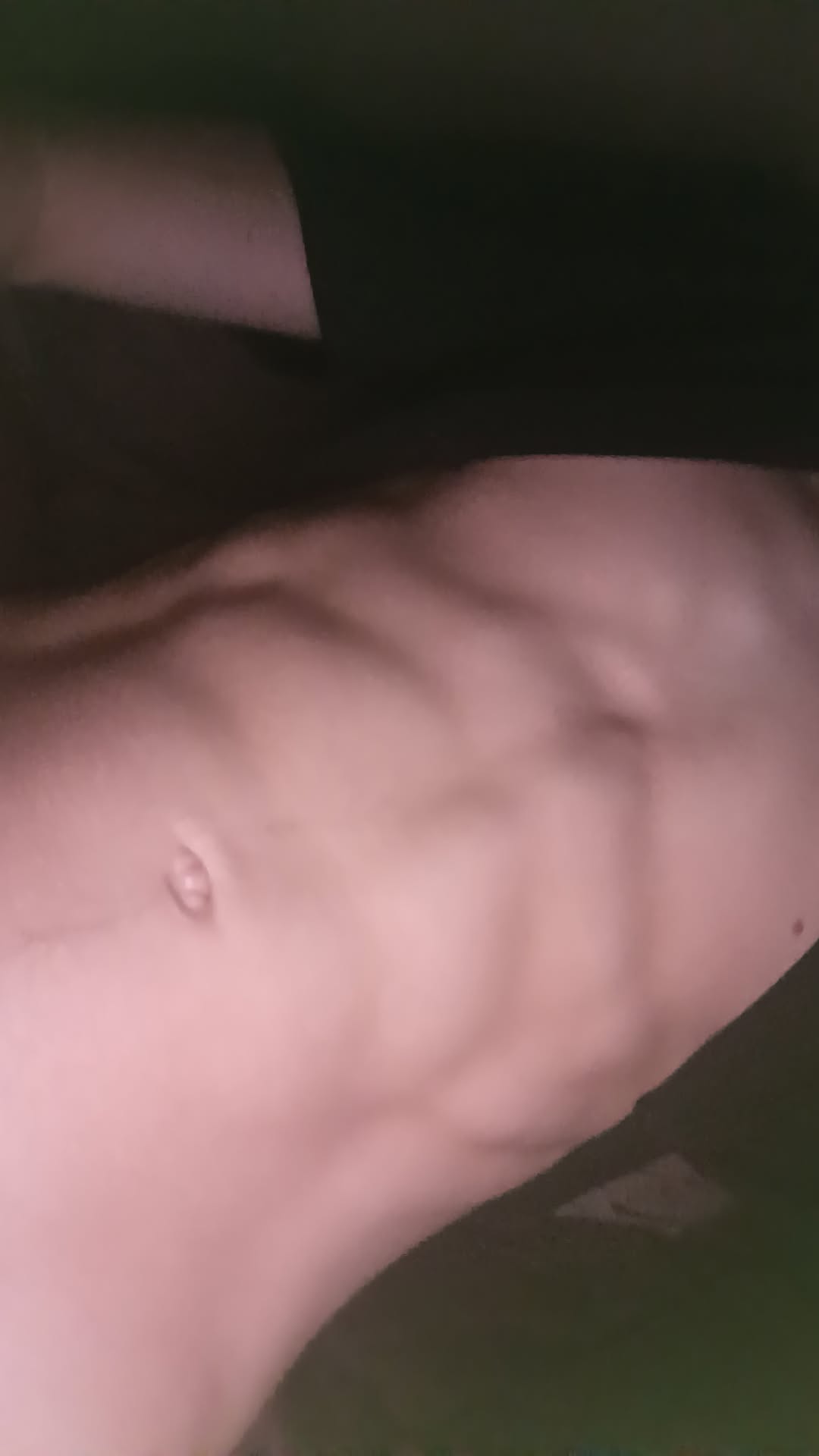 Profil de Tineo, 19 ans, annonces sex à Marquein