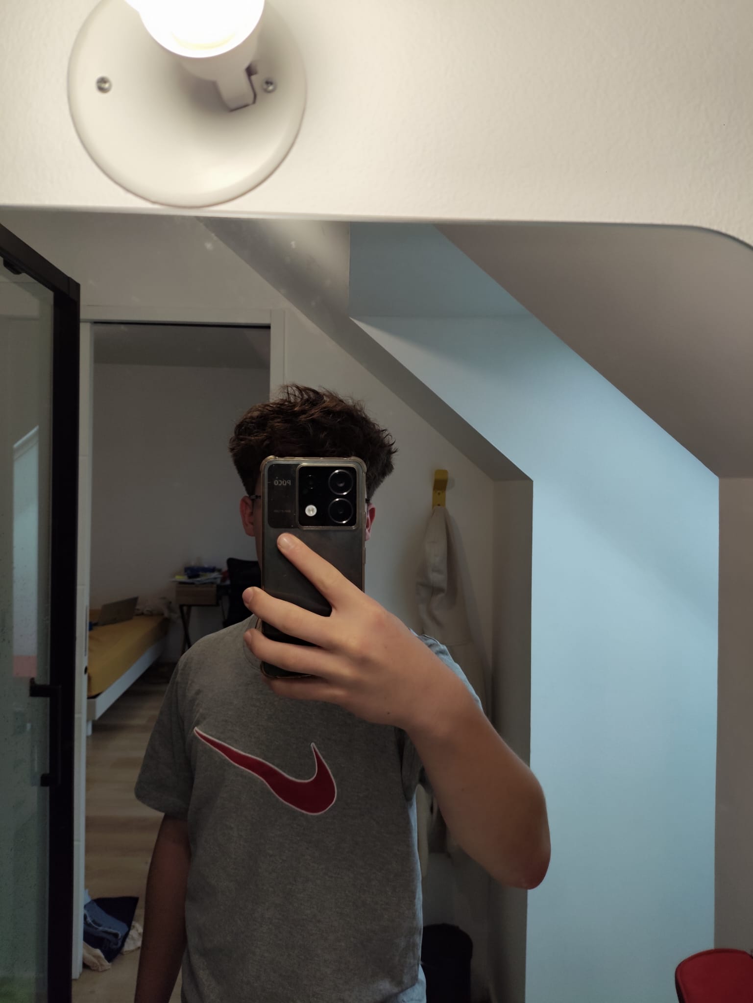 Profil de Eberhard, 18 ans, annonces sex à Riguepeu