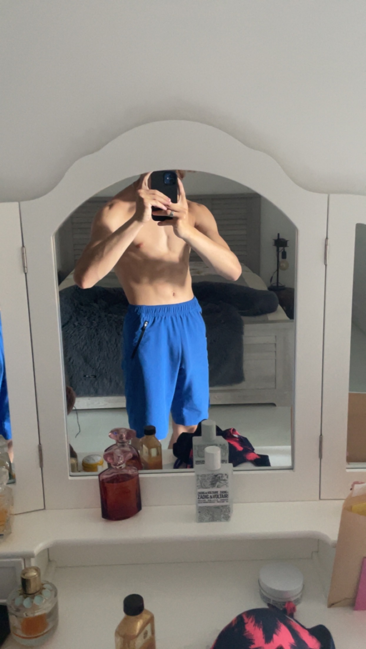 Profil de Charafdine, 19 ans, annonces sex à LesTroisLacs