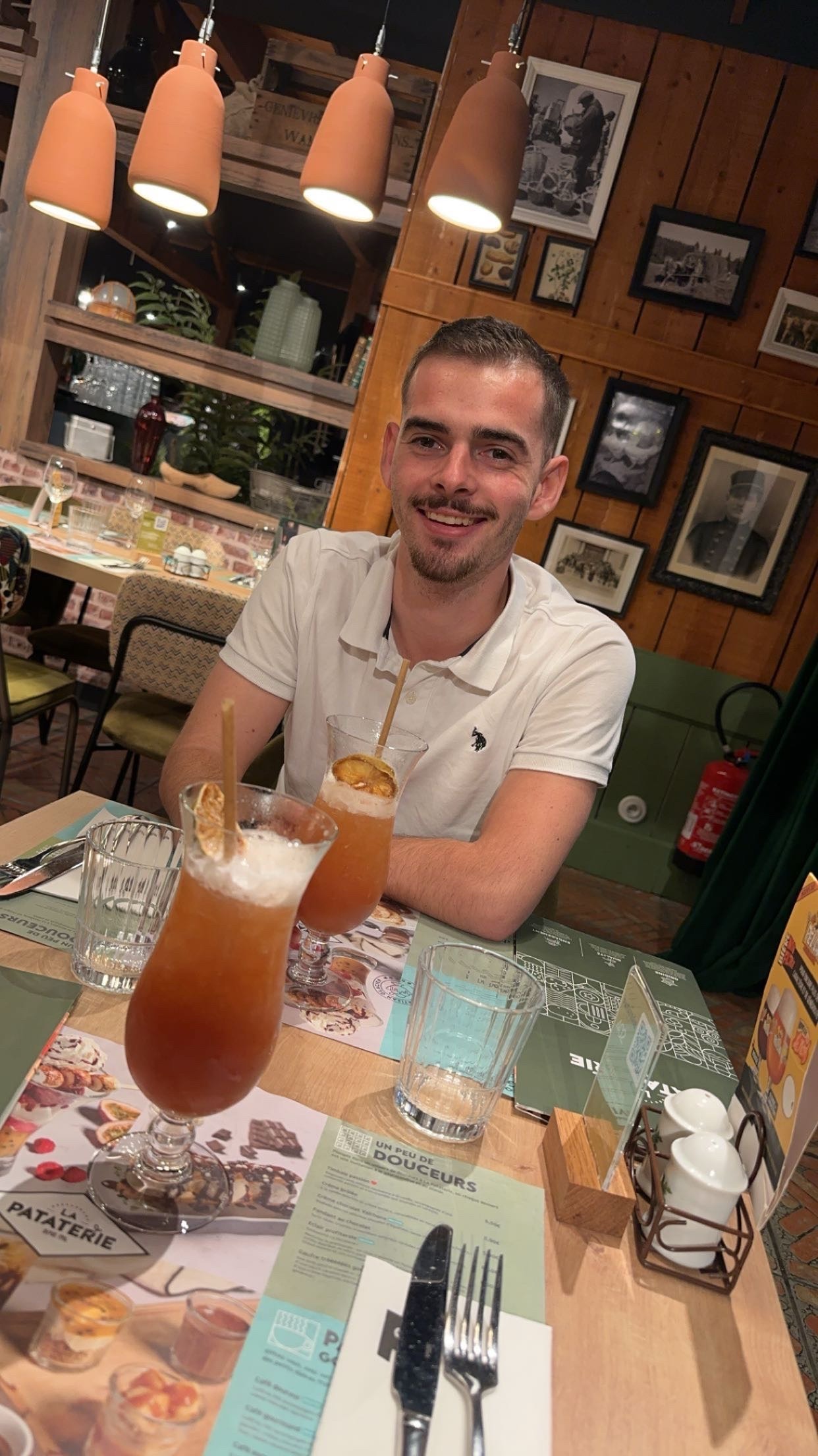Profil de Rezan, 23 ans, annonces sex à Urcel