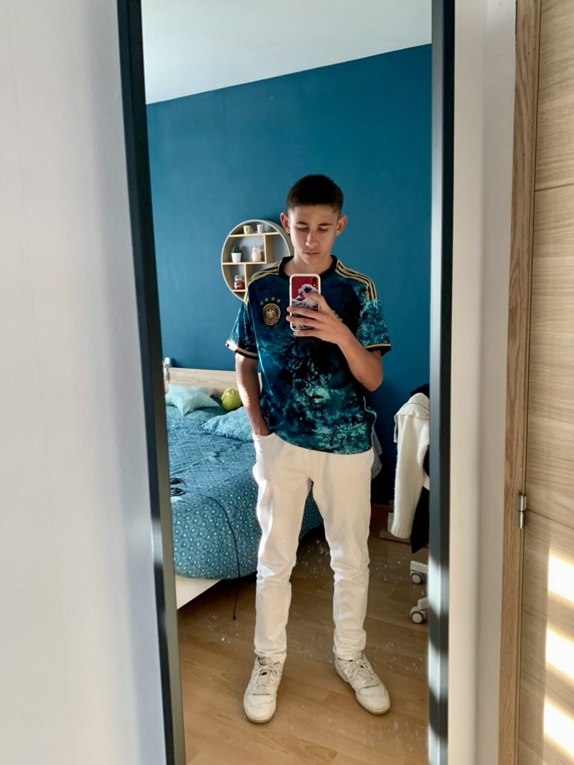 Profil de Falco, 20 ans, annonces sex à Mélicocq