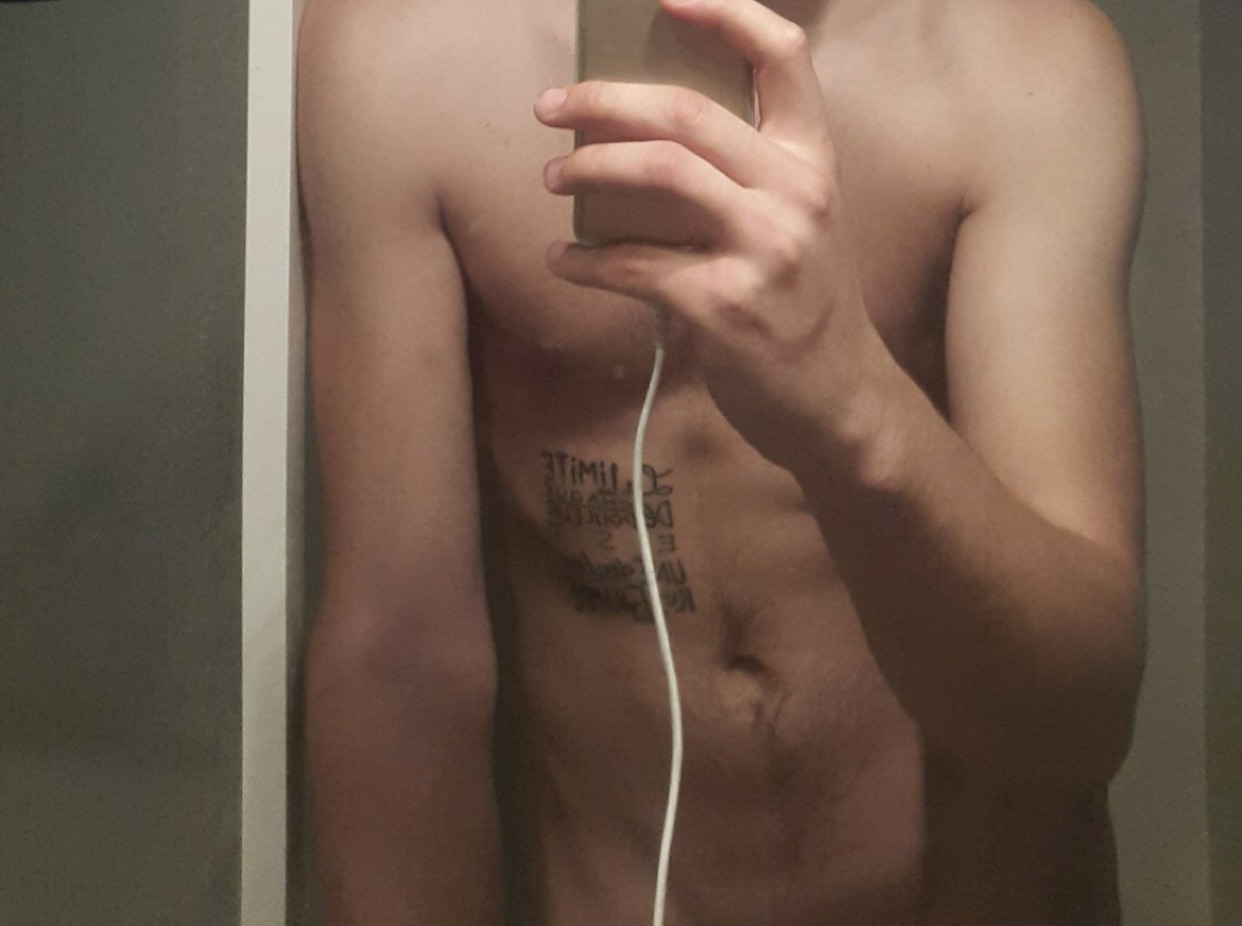 Profil de Edwin, 26 ans, annonces sex à Tornac