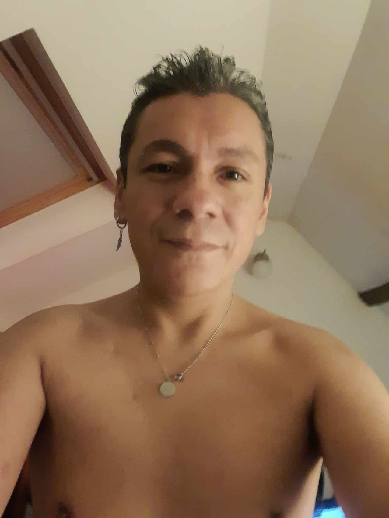 Profil de Samael, 40 ans, annonces sex à Cellefrouin