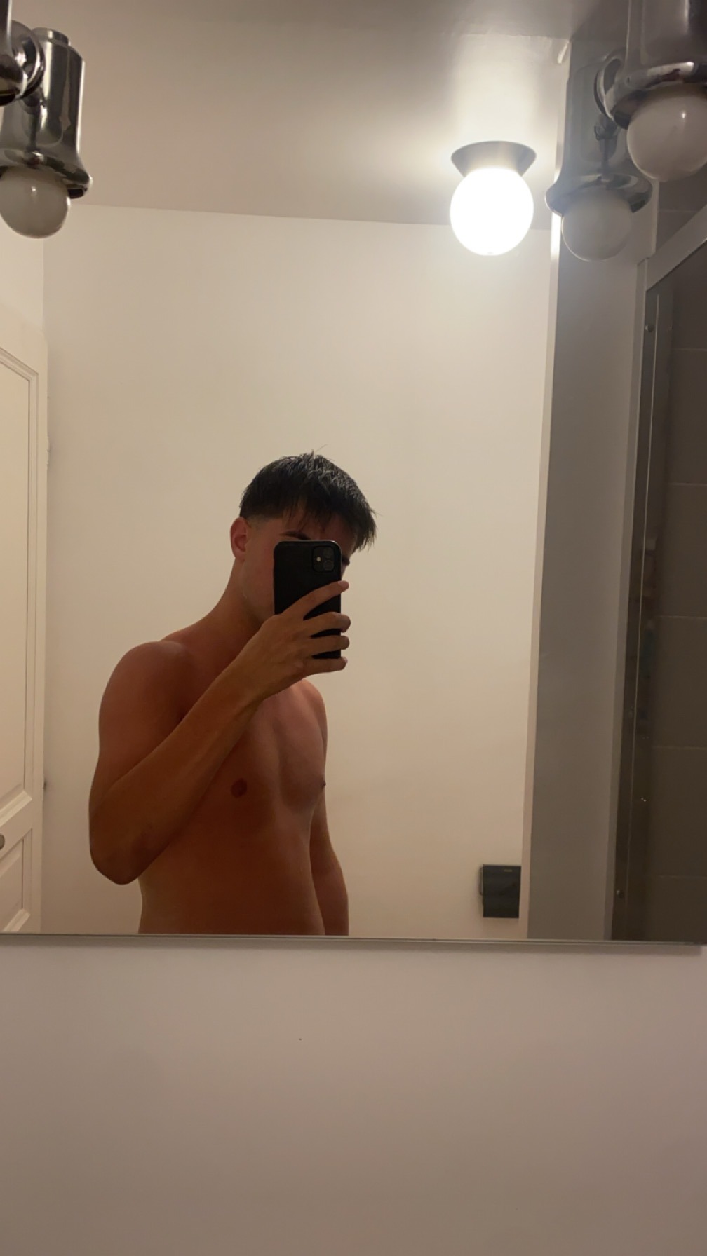 Profil de Mendhy, 19 ans, annonces sex à Bazouges-la-Pérouse