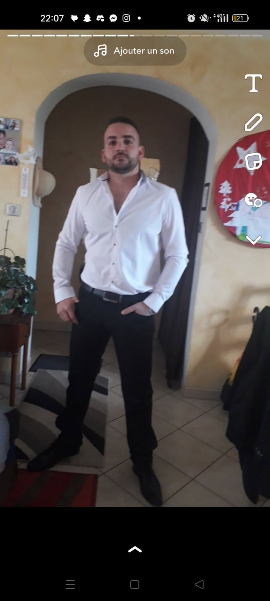 Profil de Akshay, 34 ans, annonces sex à Bouvresse