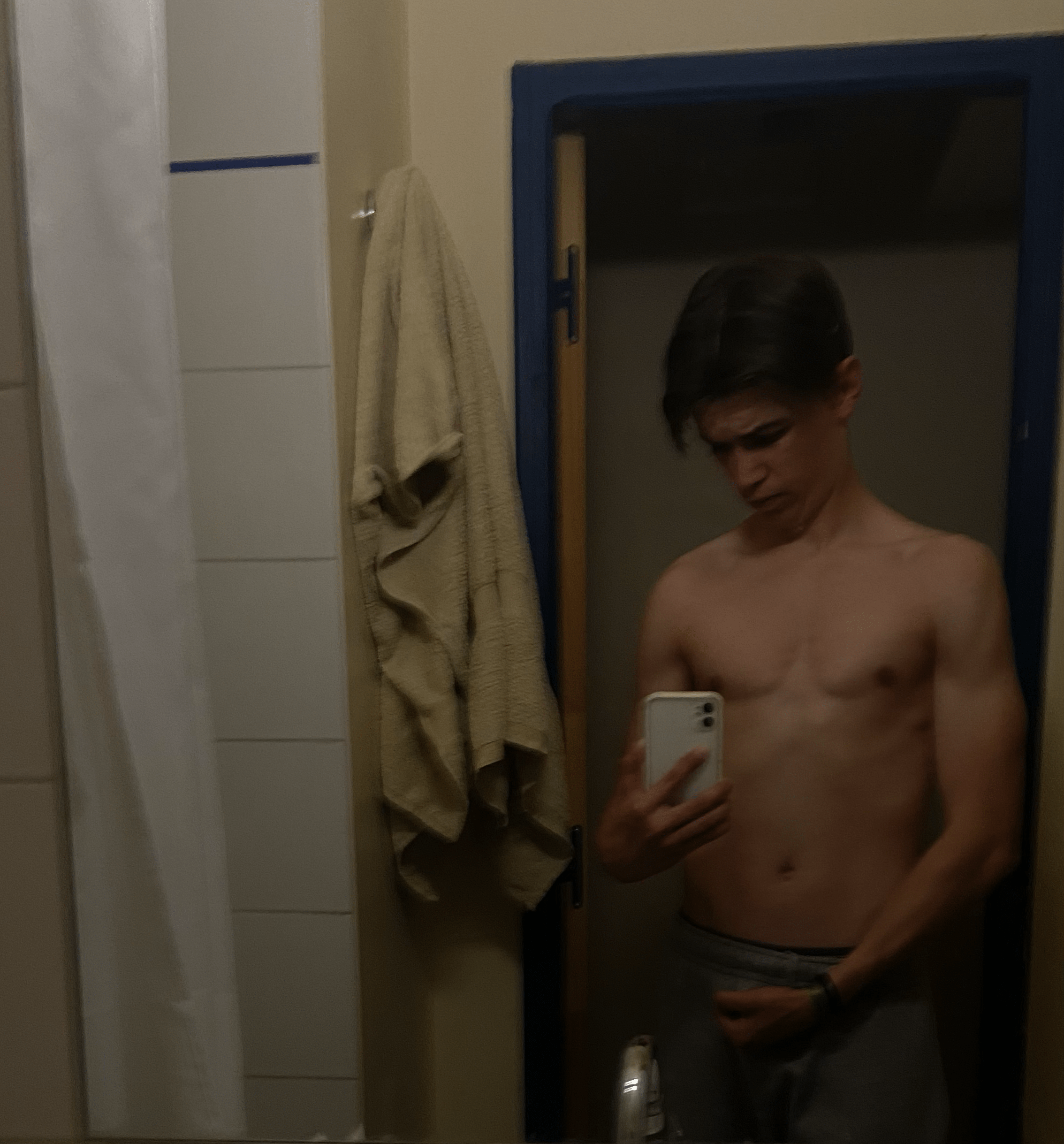 Profil de Sergio, 21 ans, annonces sex à Bief