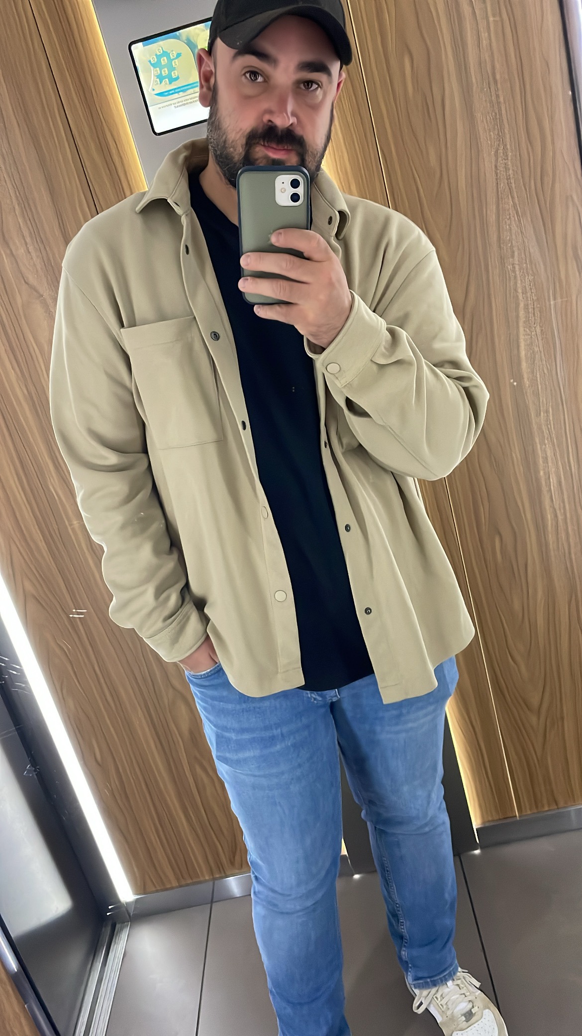 Profil de Ahcene, 31 ans, annonces sex à Chabrac