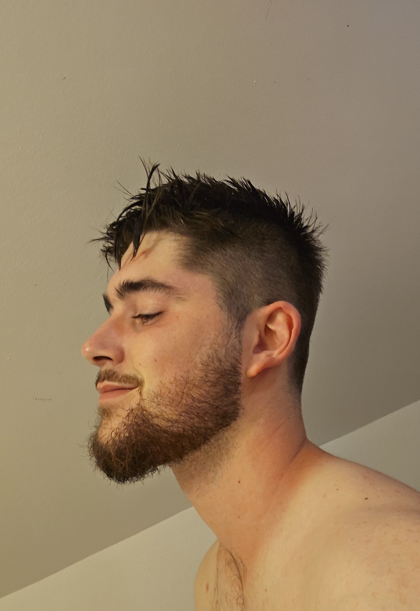 Profil de Jonathan, 25 ans, annonces sex à Morigny