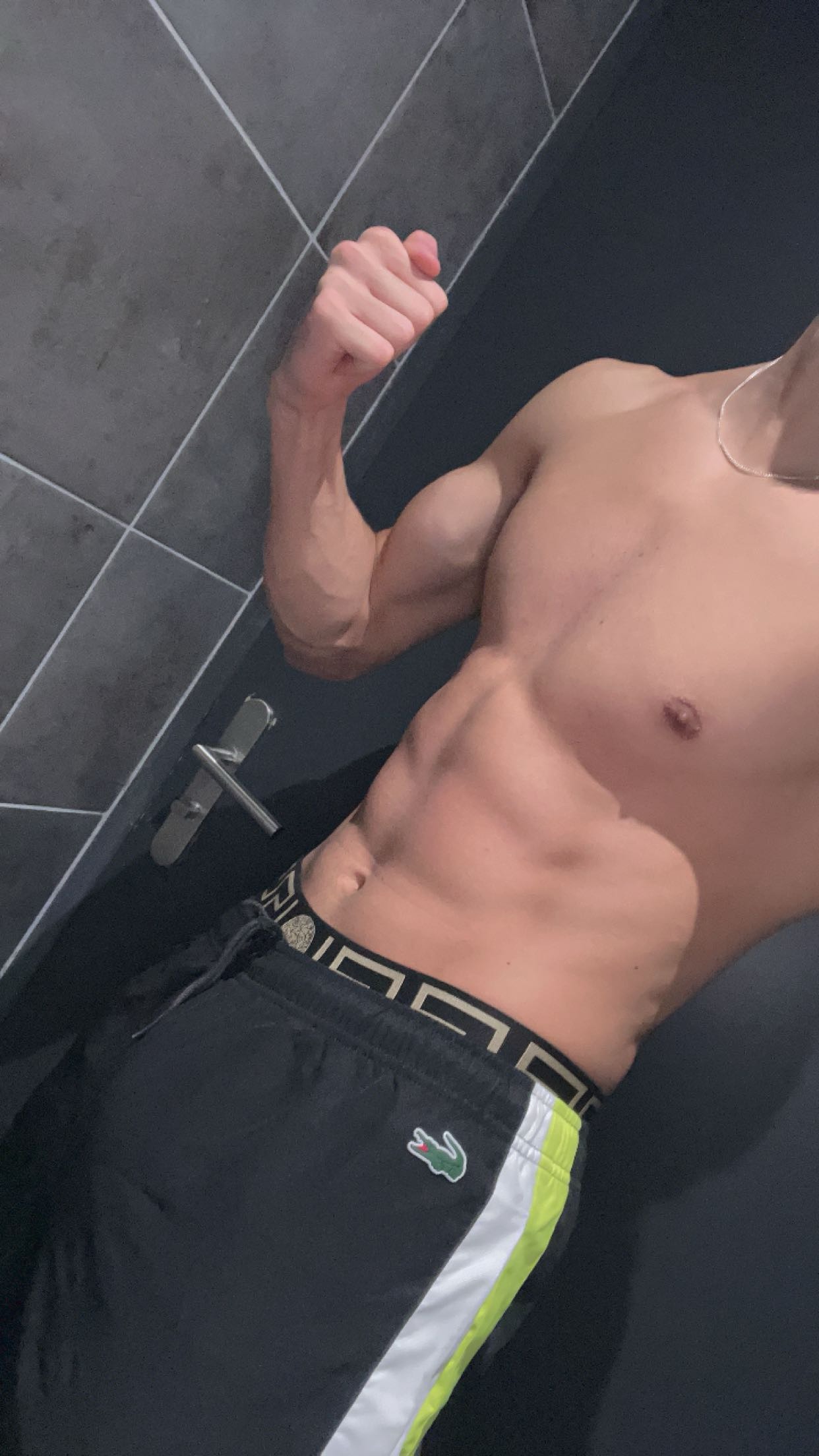 Profil de Boussif, 24 ans, annonces sex à Laversines