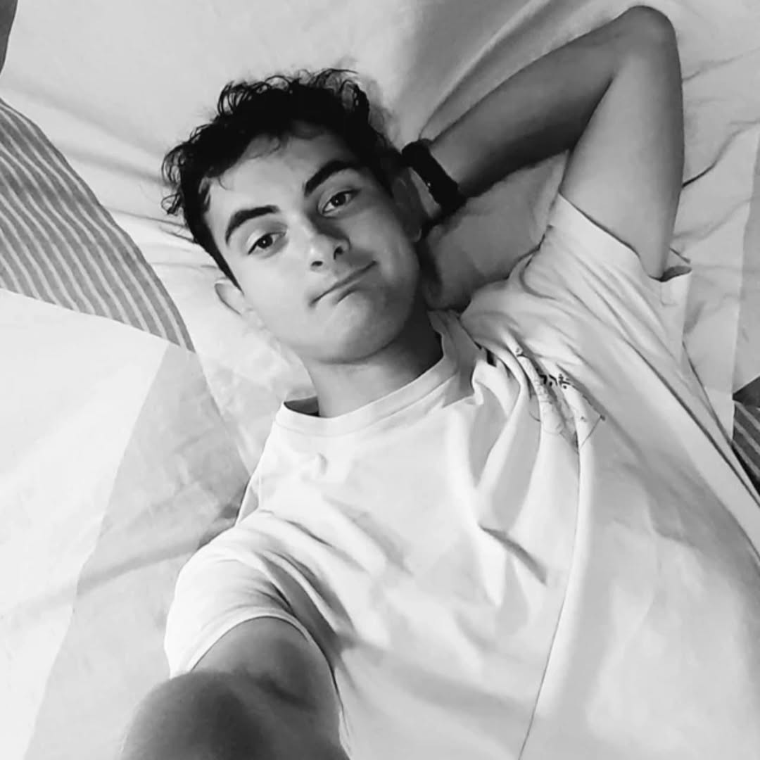 Profil de Rolph, 19 ans, annonces sex à Mathaux
