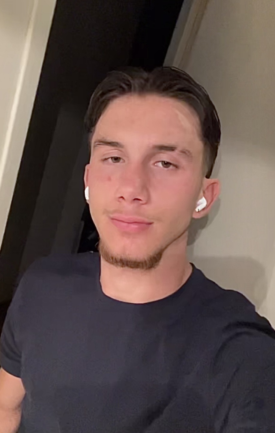 Profil de Lillian, 20 ans, annonces sex à Tavel