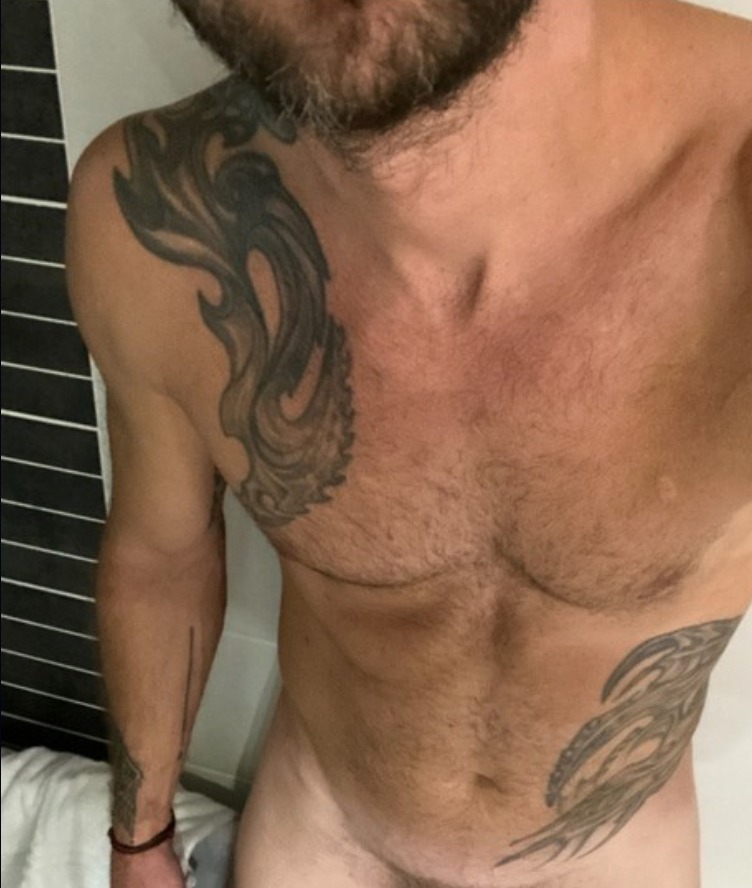Profil de Emin, 39 ans, annonces sex à Roquemaure