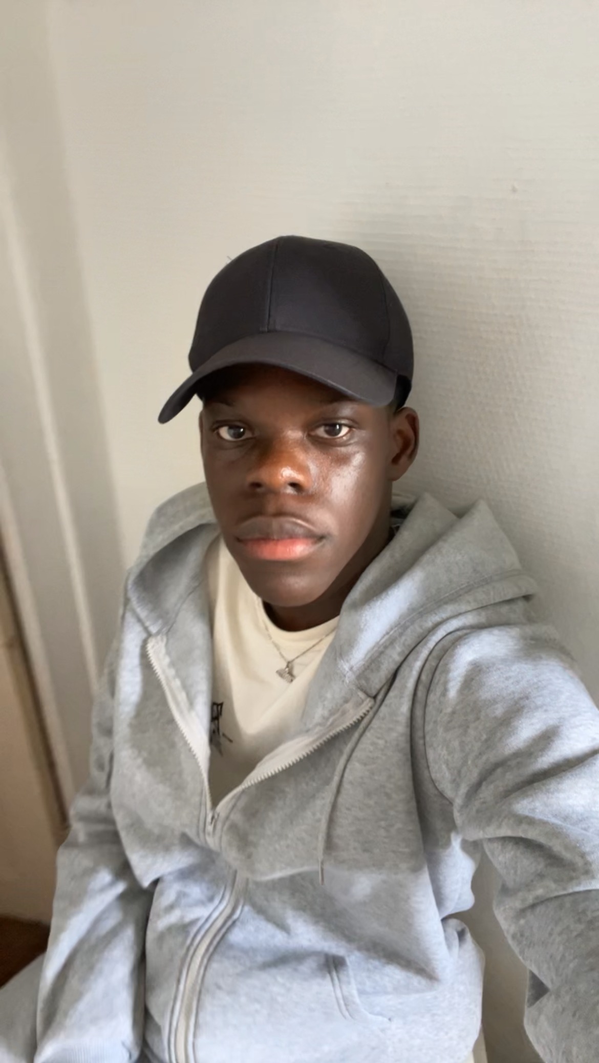 Profil de Sambou, 18 ans, annonces sex à Moncey