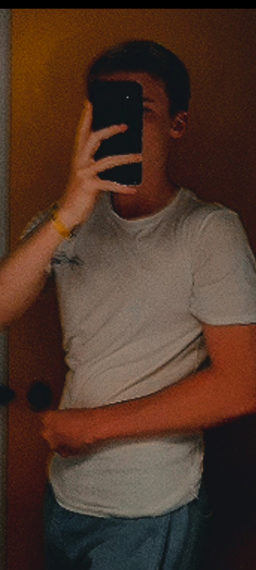 Profil de Sikhou, 22 ans, annonces sex à Ouges