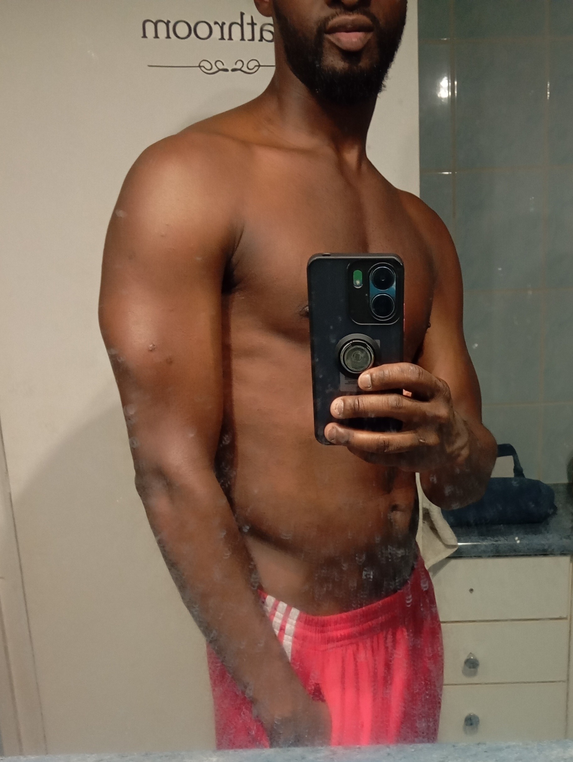 Profil de Djilian, 29 ans, annonces sex à Congy