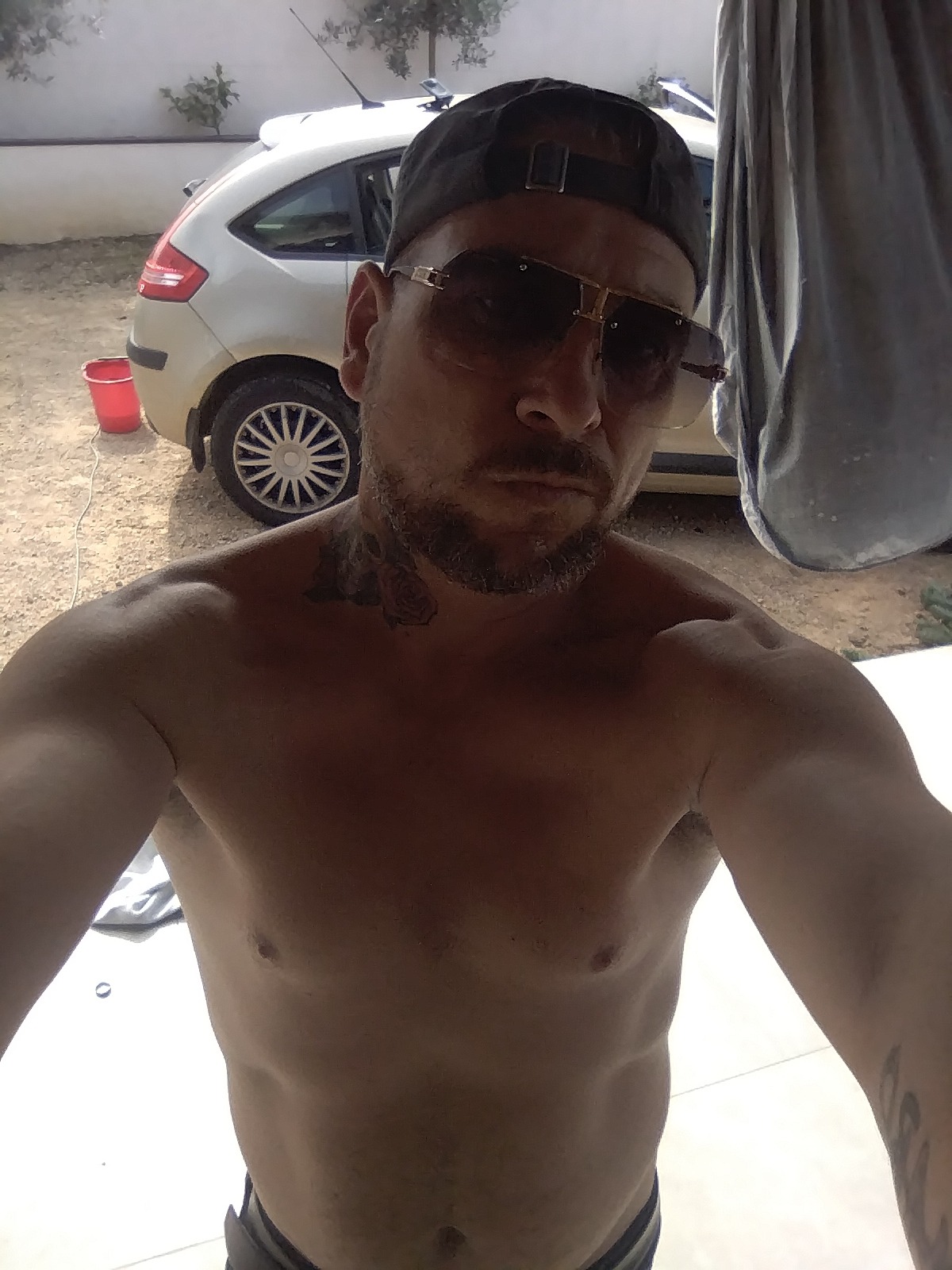 Profil de Antoine, 42 ans, annonces sex à Bouquemaison