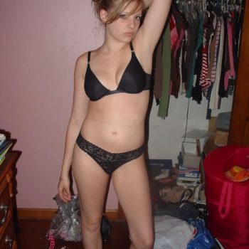Profil de Chanaelle, 31 ans, annonces sex à Houtaud
