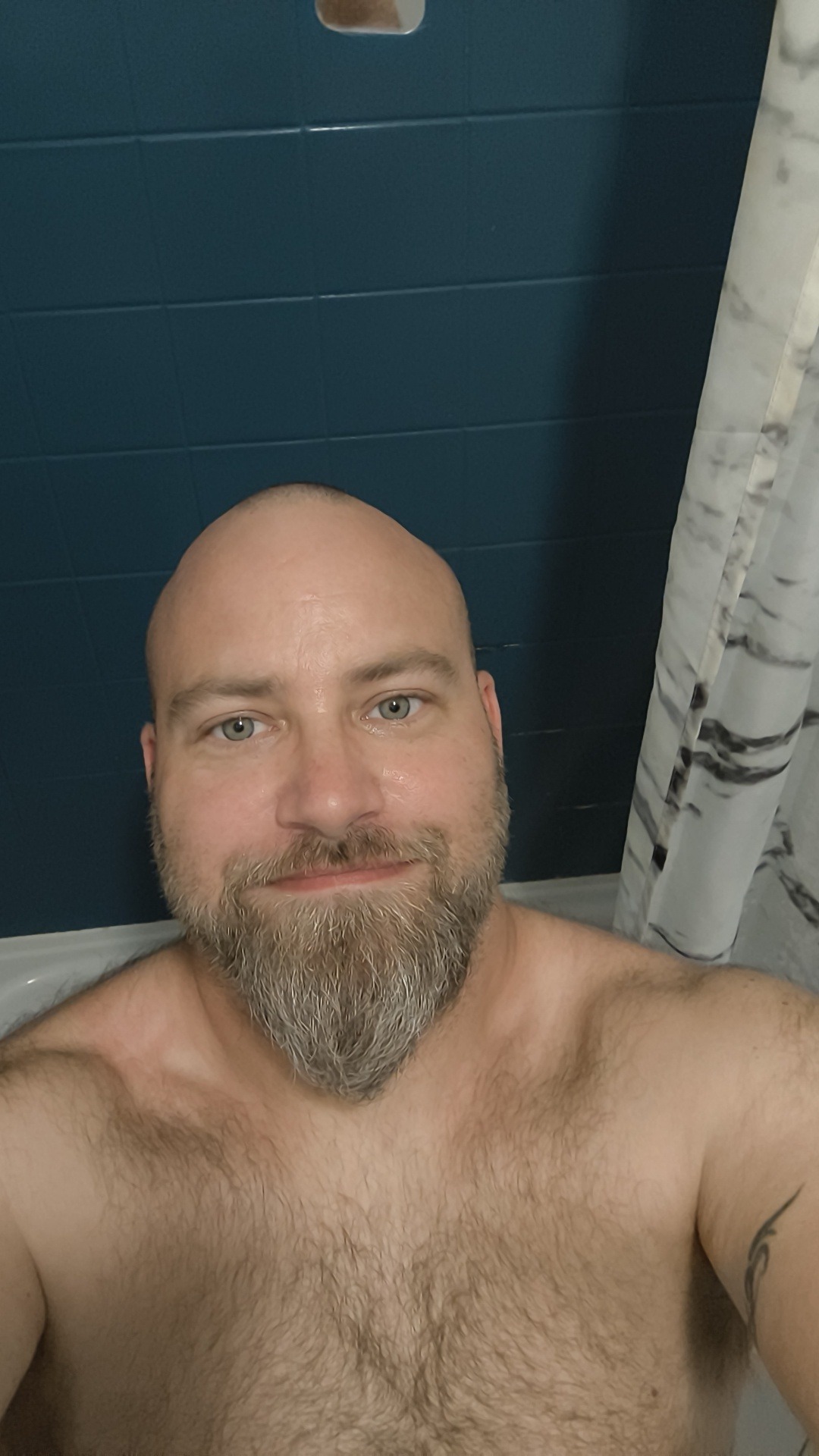 Profil de Rali, 42 ans, annonces sex à Gex