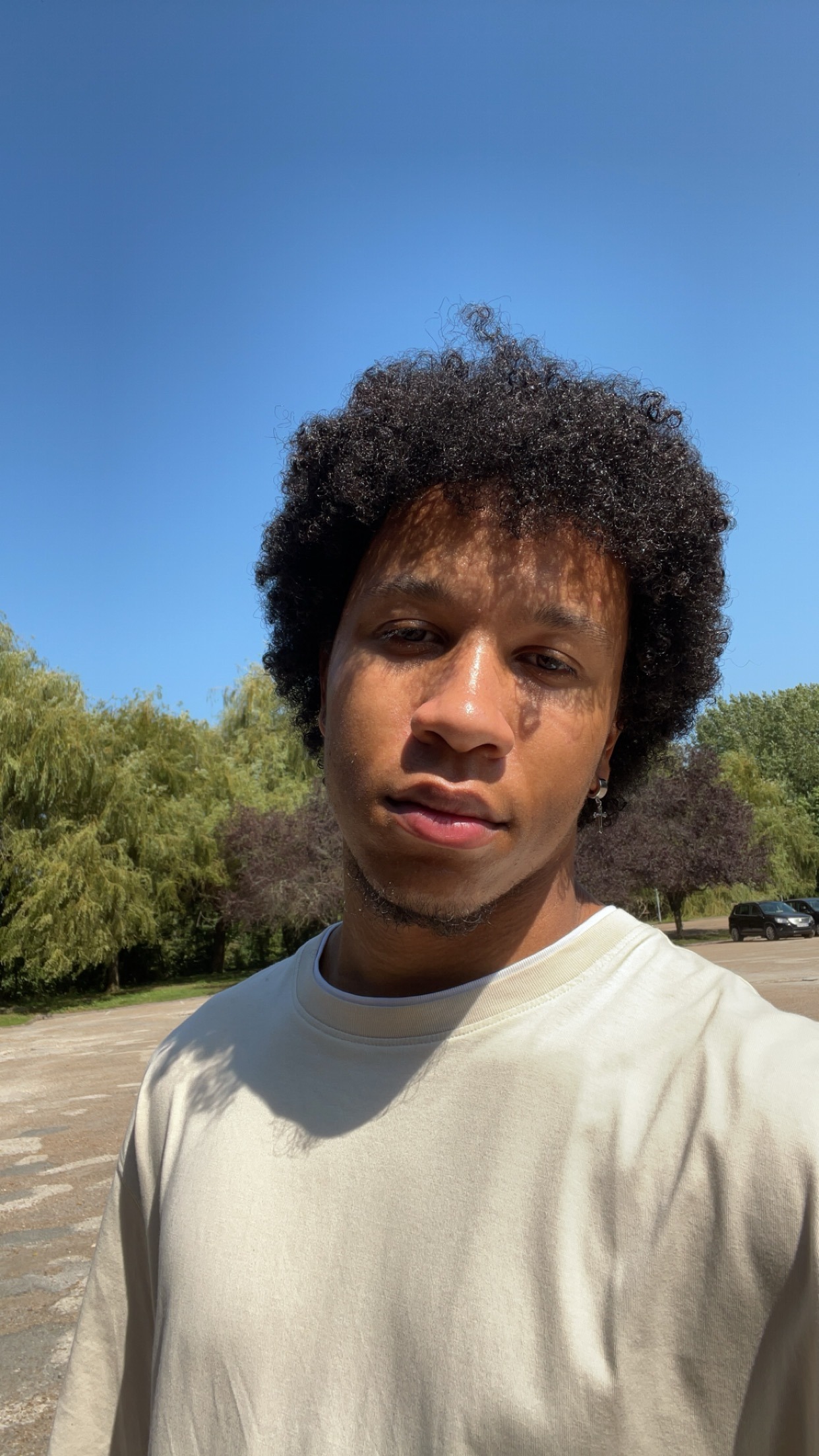 Profil de Aleck, 21 ans, annonces sex à Dives