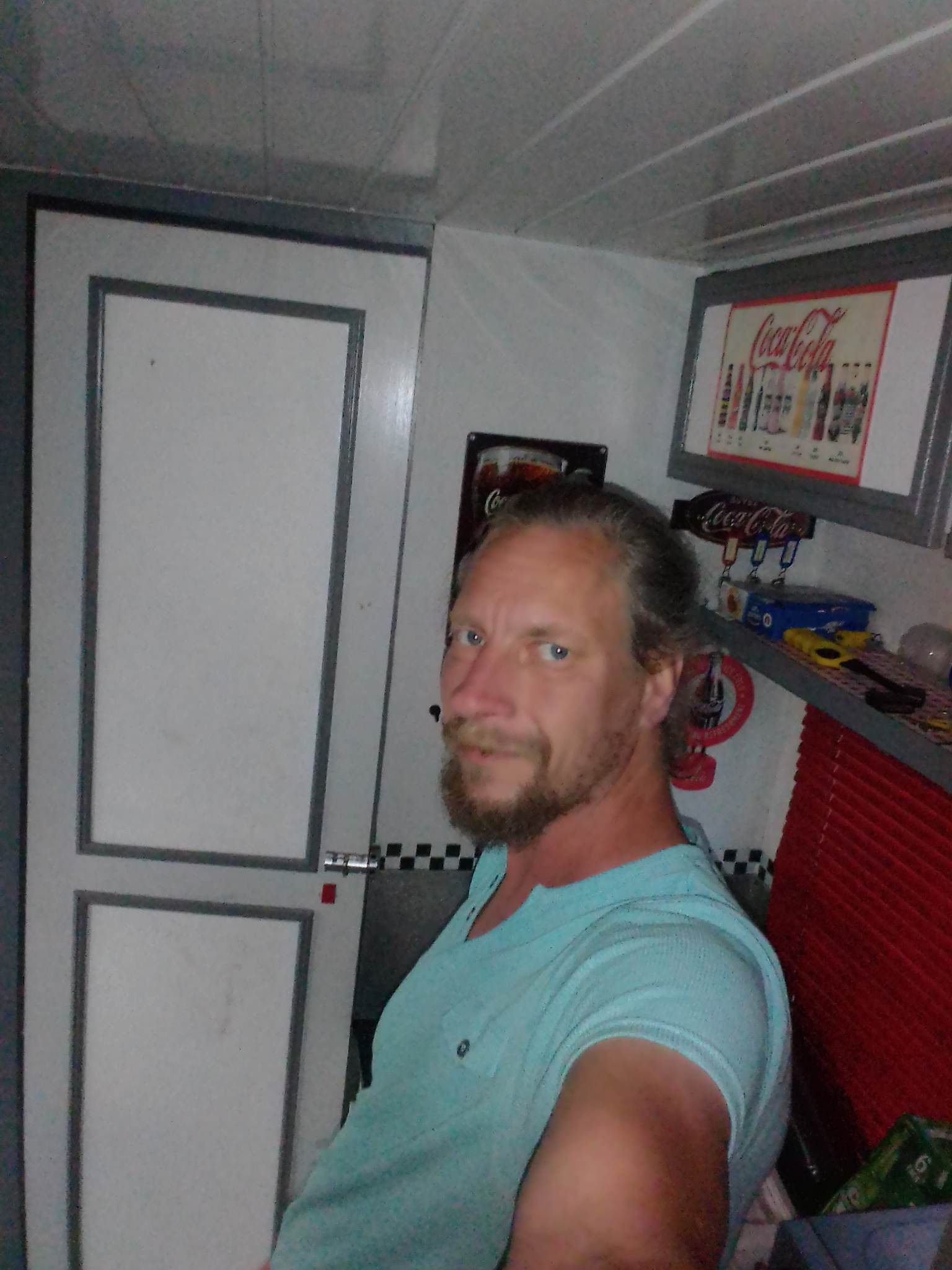 Profil de Finn, 43 ans, annonces sex à Loueuse