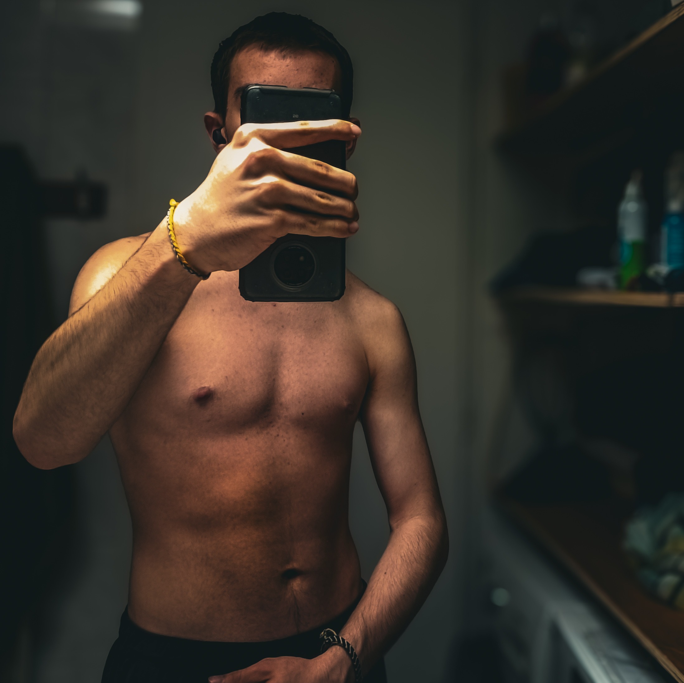Profil de Abdelwakil, 18 ans, annonces sex à Roberval