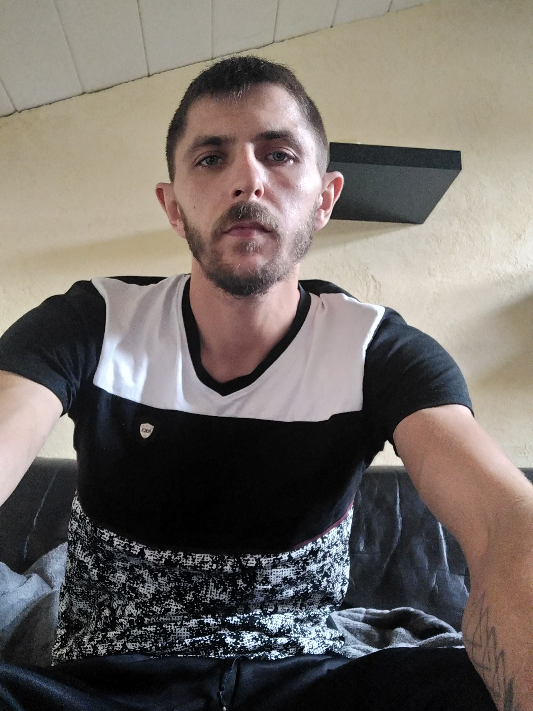 Profil de Sari, 34 ans, annonces sex à Dieffenthal