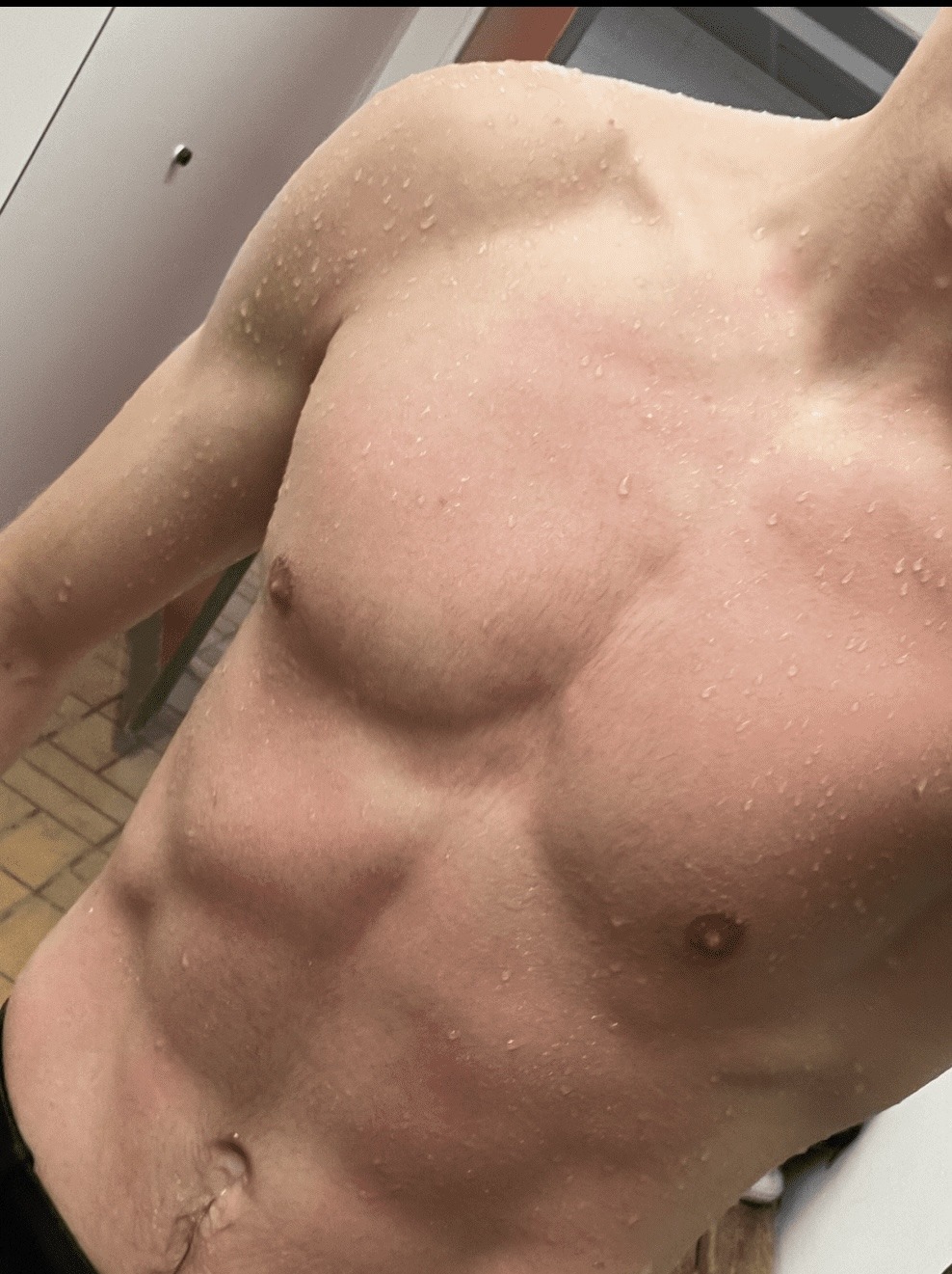 Profil de Mathyas, 19 ans, annonces sex à Trumilly