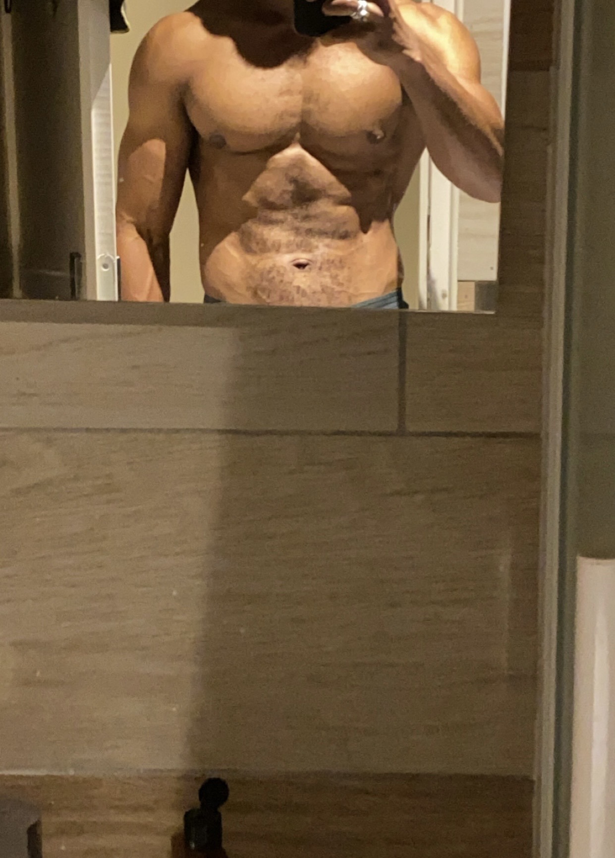 Profil de Ychem, 27 ans, annonces sex à Maulde