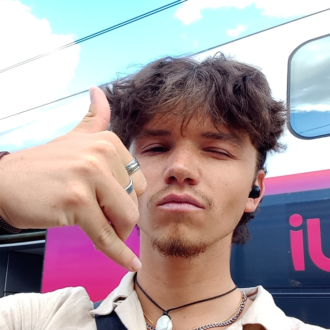 Profil de Chahir, 22 ans, annonces sex à Algans
