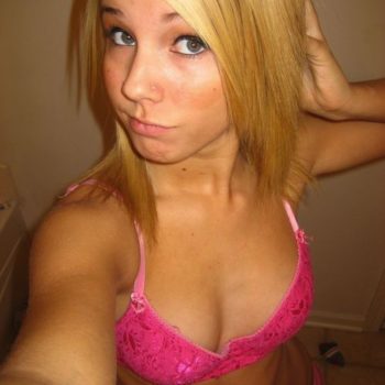 Profil de Ginia, 26 ans, annonces sex à Guyans-Vennes