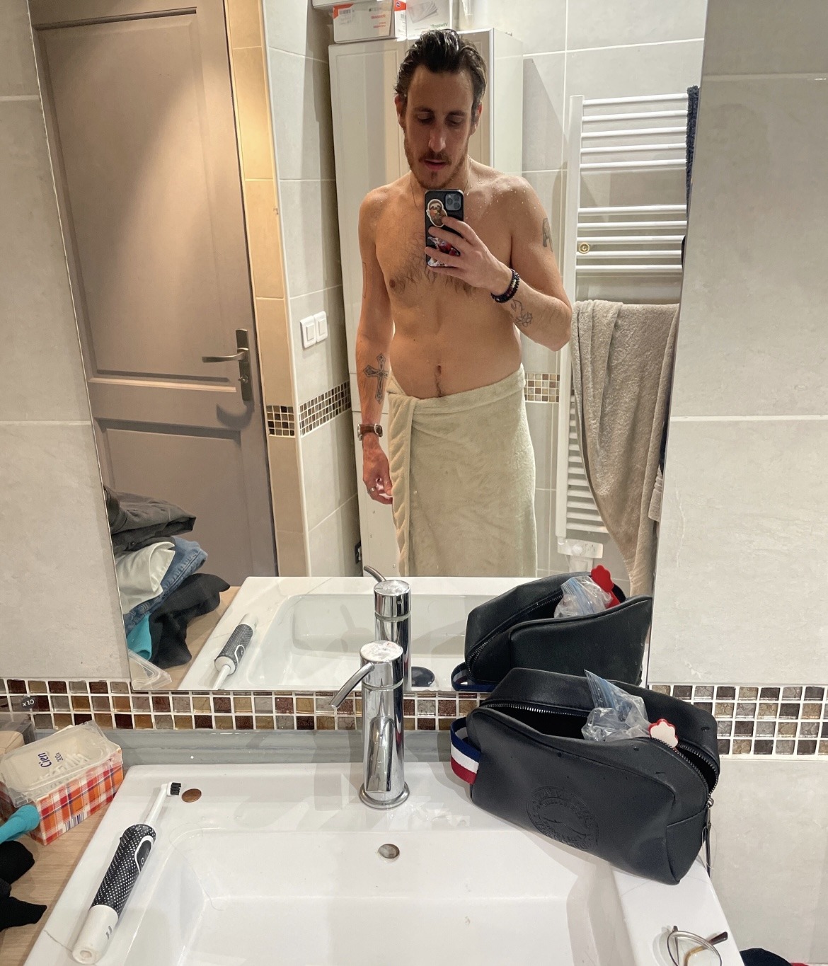 Profil de Hantz, 33 ans, annonces sex à Chavençon