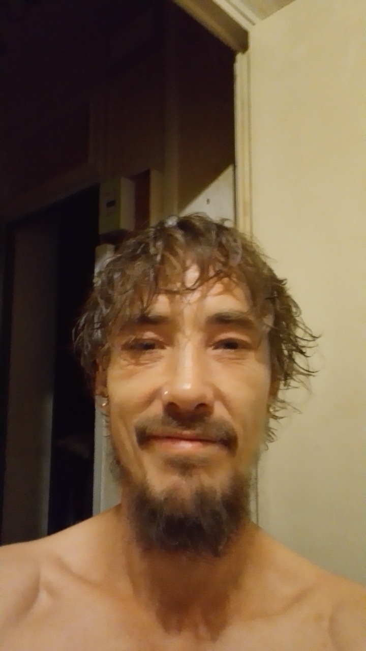 Profil de Zober, 41 ans, annonces sex à Marthon