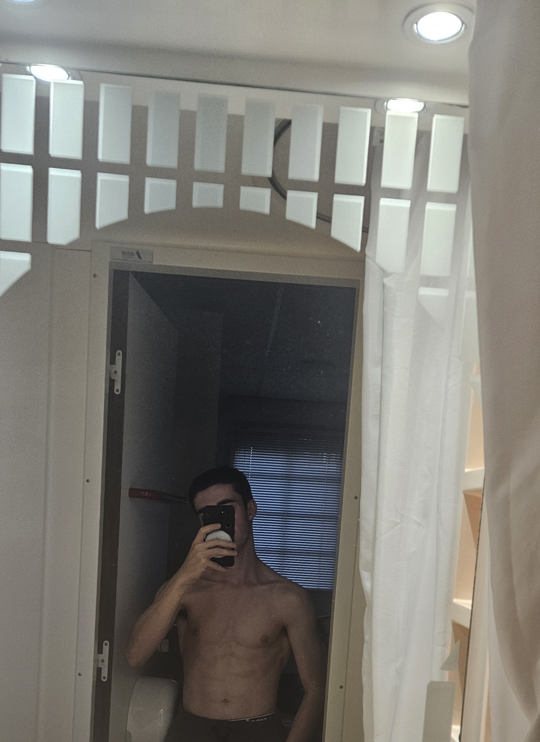 Profil de Qays, 21 ans, annonces sex à Arphy