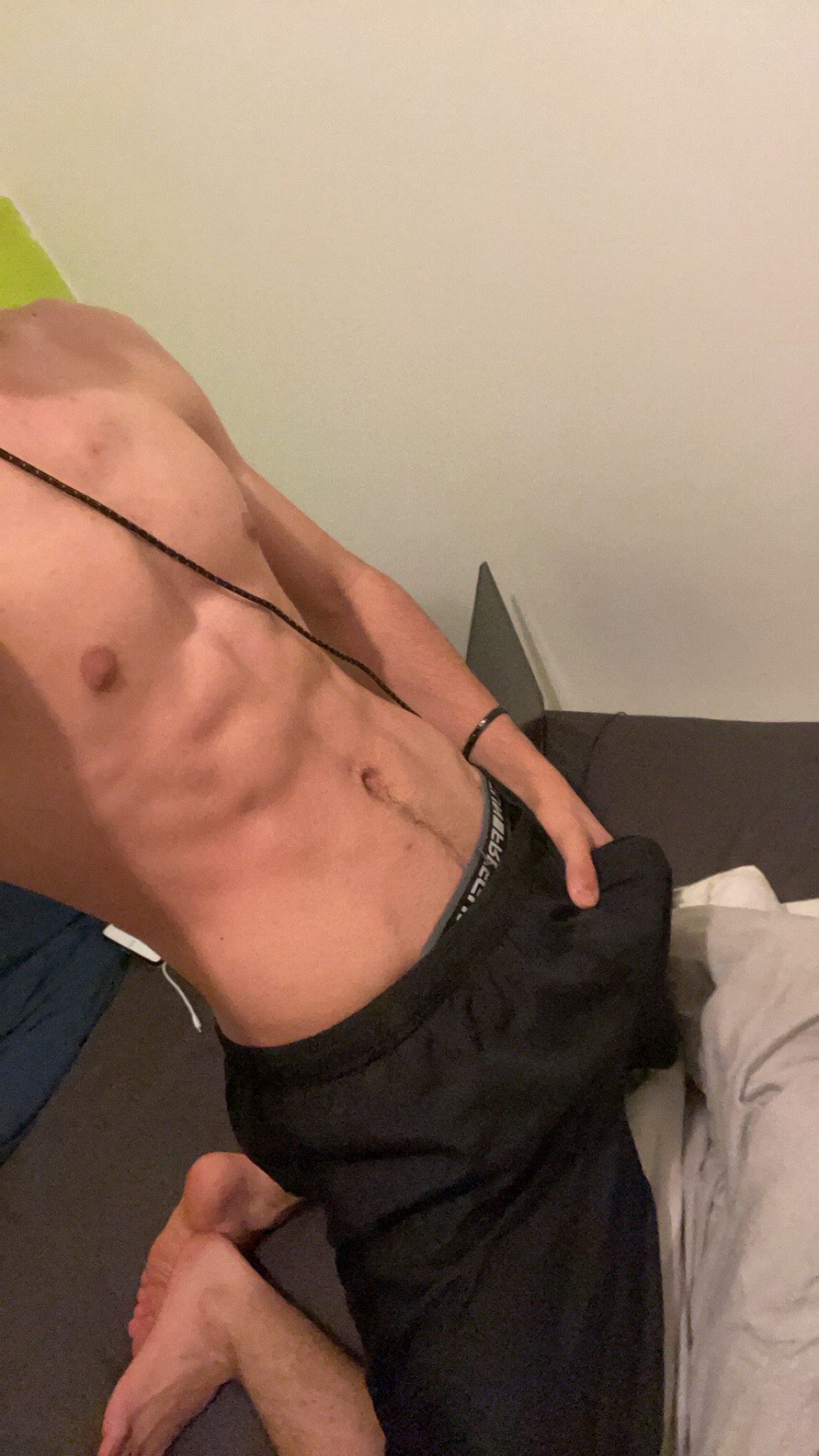 Profil de Aliocha, 20 ans, annonces sex à Cuvergnon