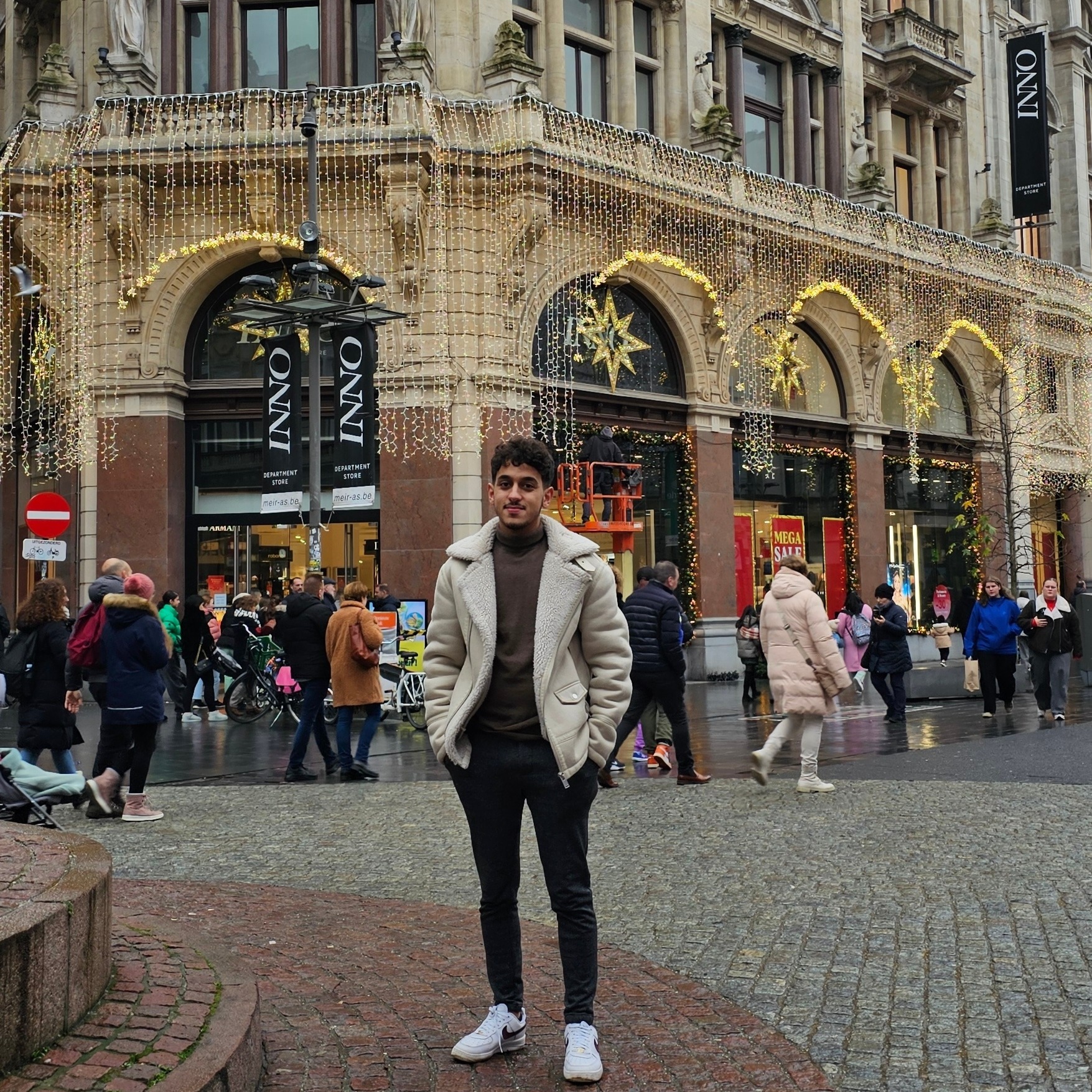 Profil de Ouanes, 24 ans, annonces sex à Lassigny