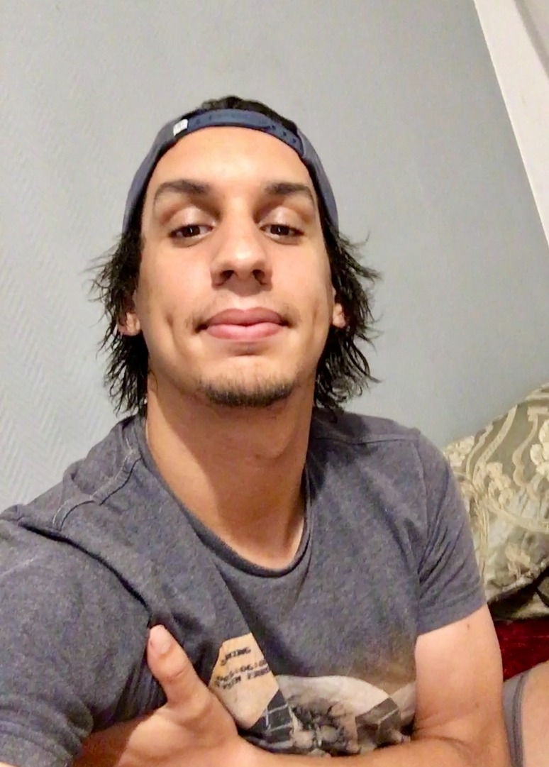 Profil de Eyoub, 31 ans, annonces sex à Bosrobert