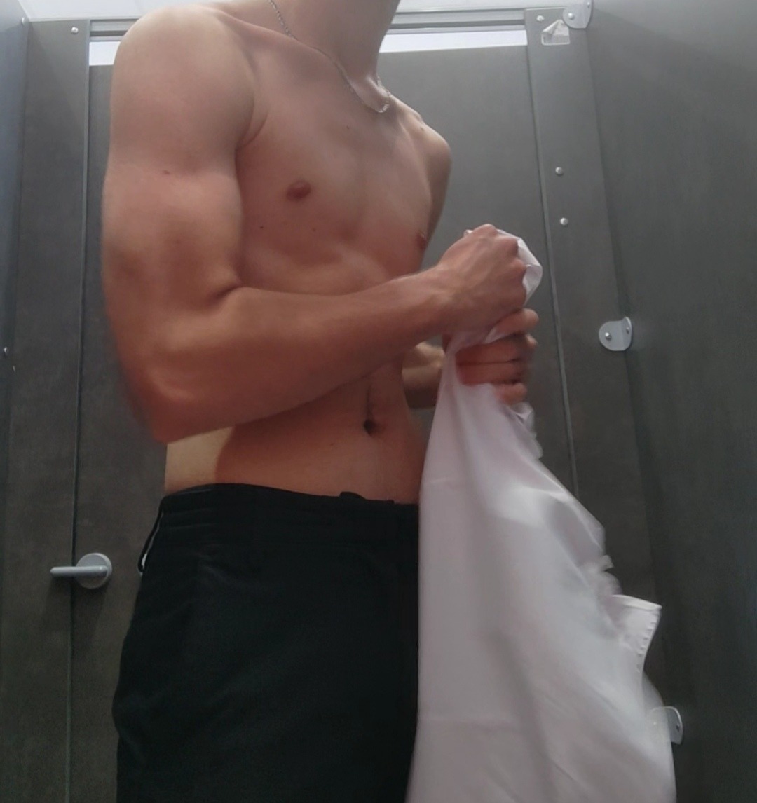 Profil de Allann, 19 ans, annonces sex à LaForge