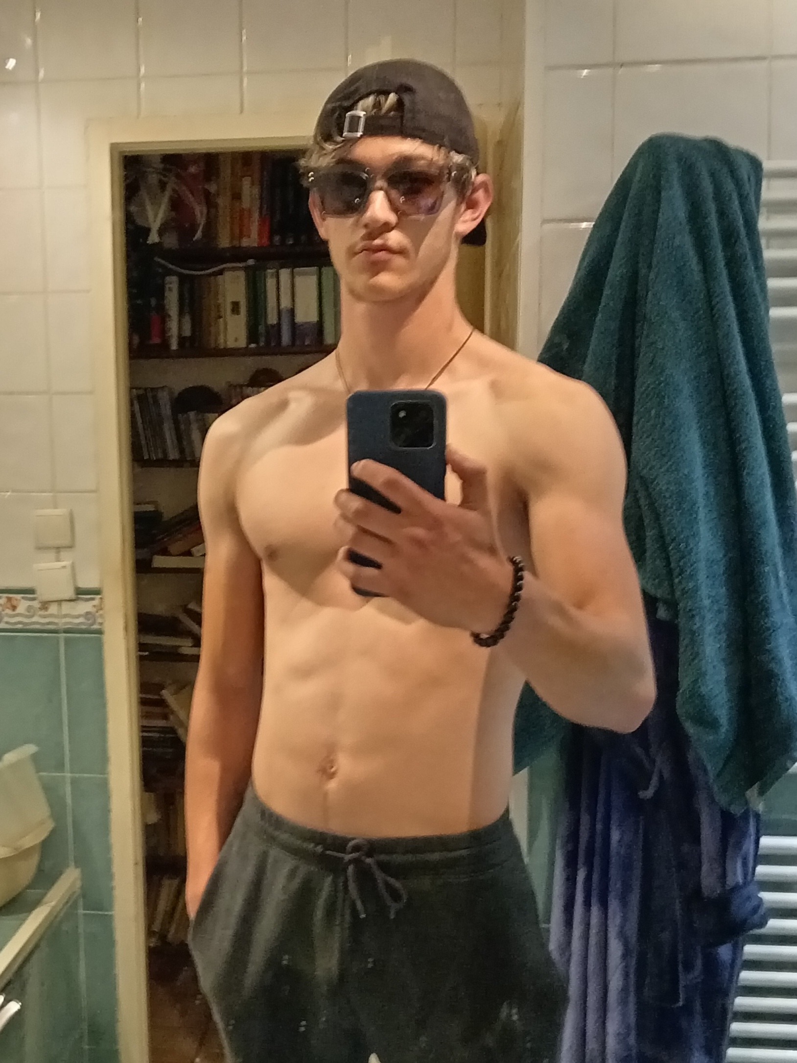 Profil de Placide, 19 ans, annonces sex à Amy