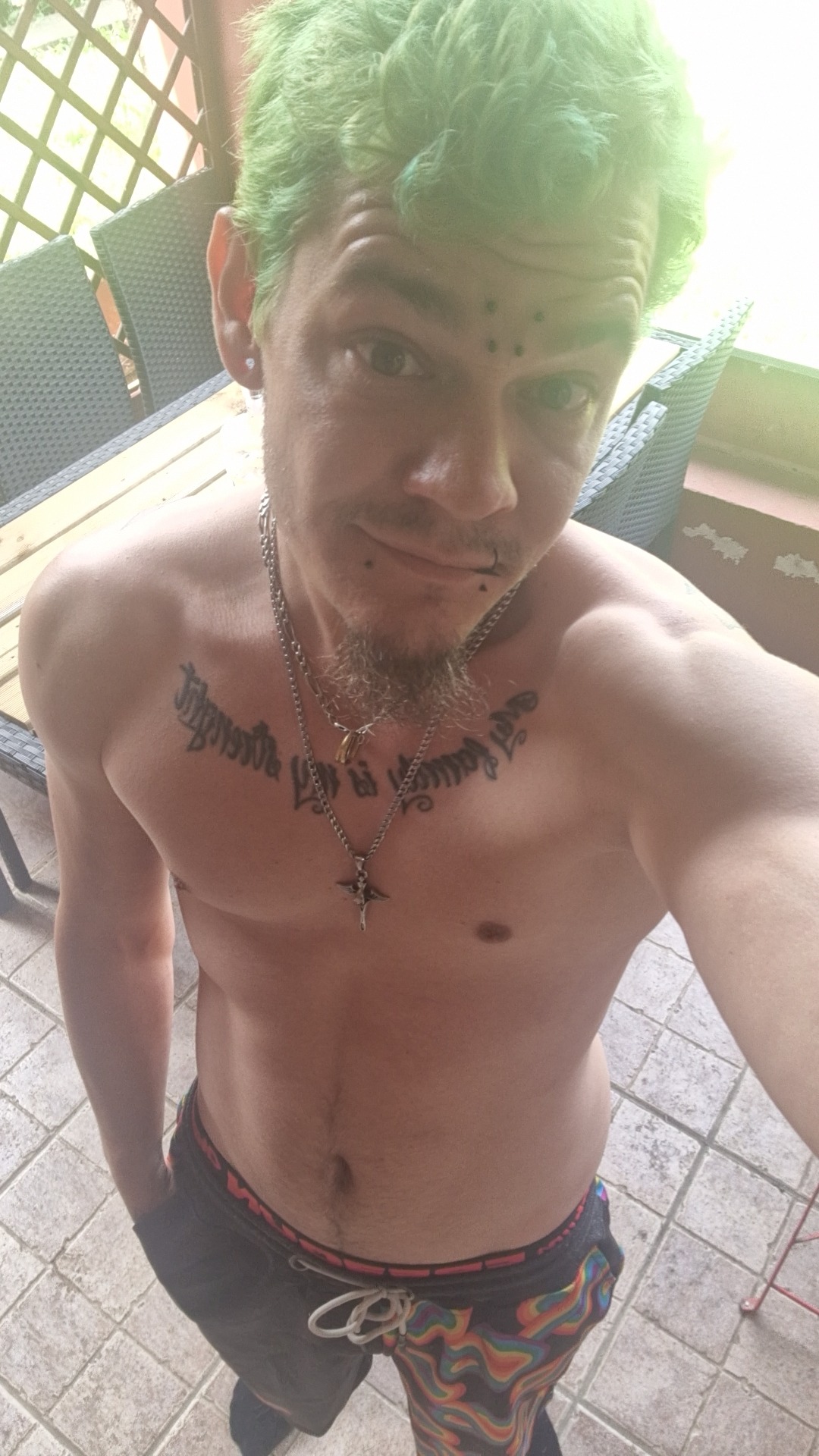 Profil de Moche, 27 ans, annonces sex à Looze